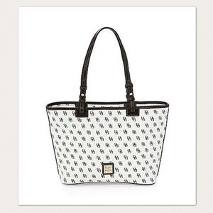 👜 NEW Dooney & Bourke® Gretta Leisure Shopper